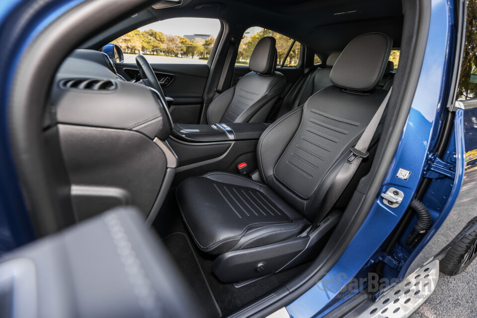 Mercedes-Benz GLC Coupe C254 (2023) Interior