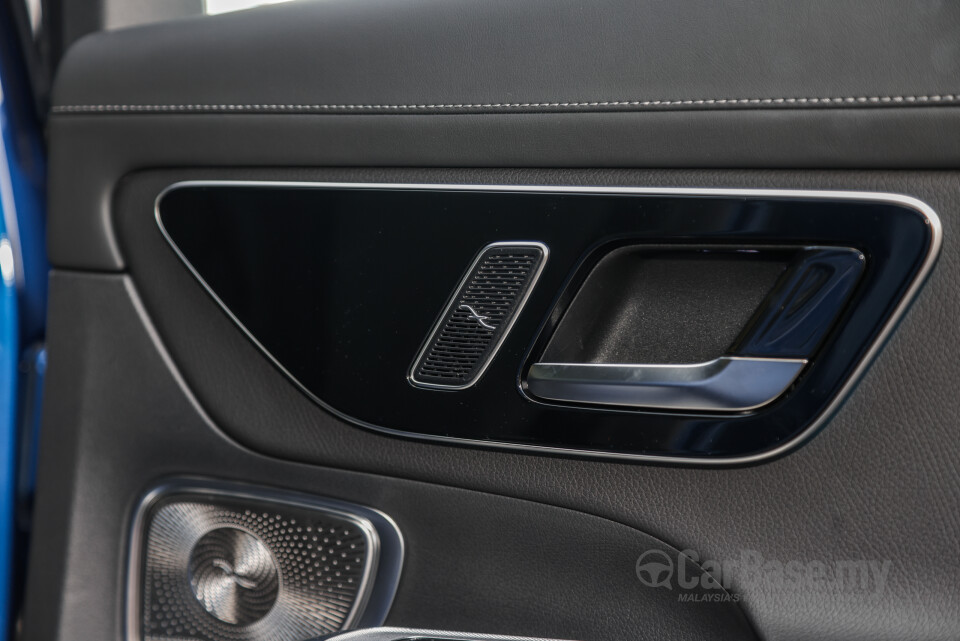 Mercedes-Benz GLC Coupe C254 (2023) Interior