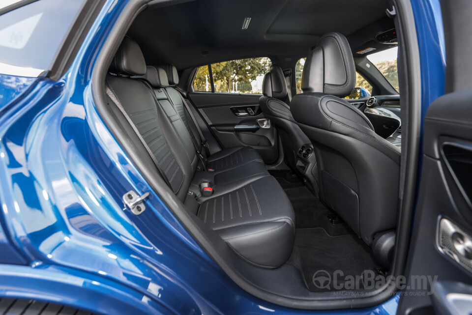 Mercedes-Benz GLC Coupe C254 (2023) Interior