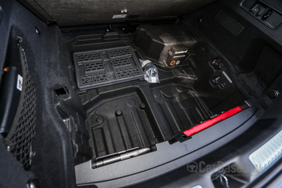 Mercedes-Benz GLC Coupe C254 (2023) Interior