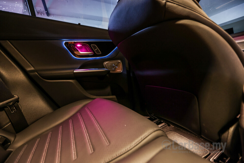 Mercedes-Benz GLC Coupe C254 (2023) Interior