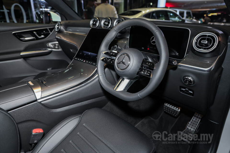 Mercedes-Benz GLC Coupe C254 (2023) Interior