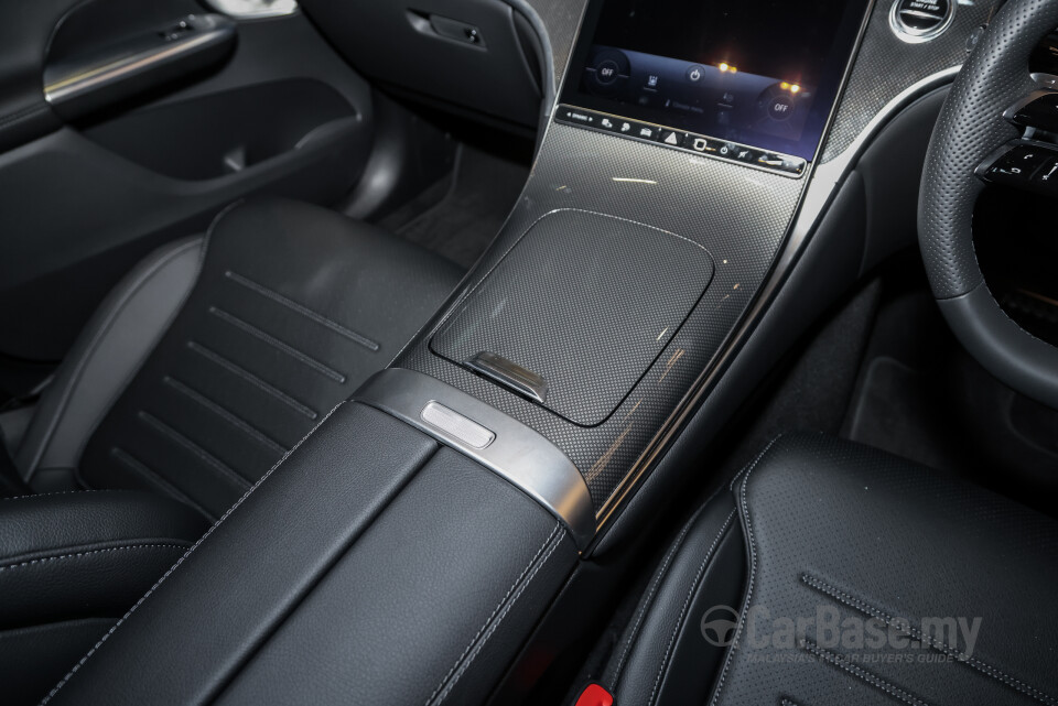 Mercedes-Benz GLC Coupe C254 (2023) Interior