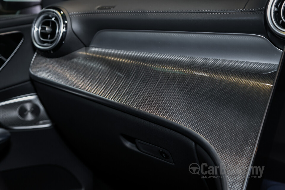 Mercedes-Benz GLC Coupe C254 (2023) Interior