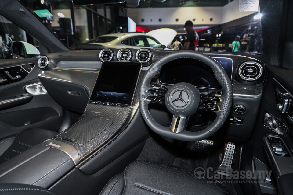 Mercedes-Benz GLC Coupe C254 (2023) Interior