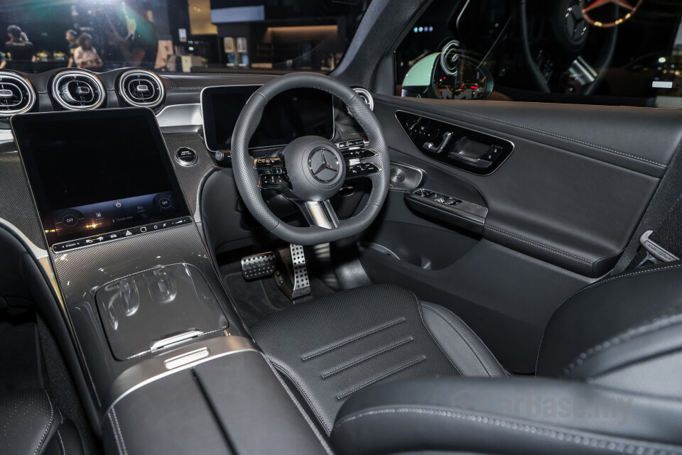 Mercedes-Benz GLC Coupe C254 (2023) Interior