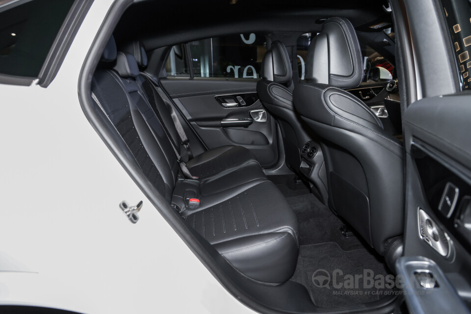 Mercedes-Benz GLC Coupe C254 (2023) Interior