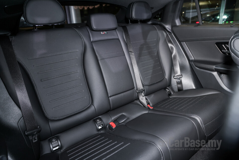 Mercedes-Benz GLC Coupe C254 (2023) Interior
