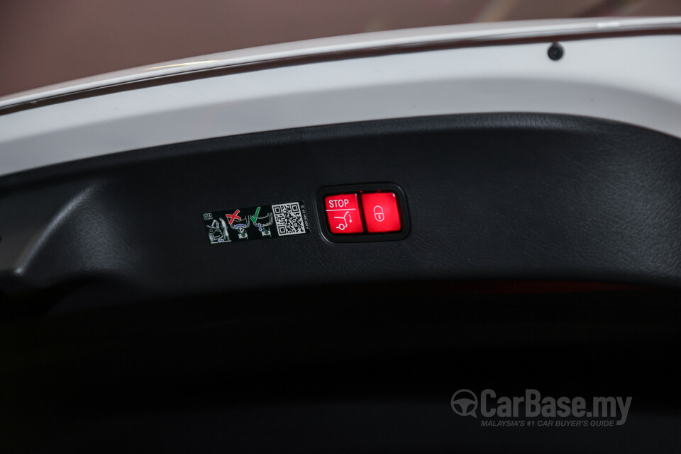 Mercedes-Benz GLC Coupe C254 (2023) Interior