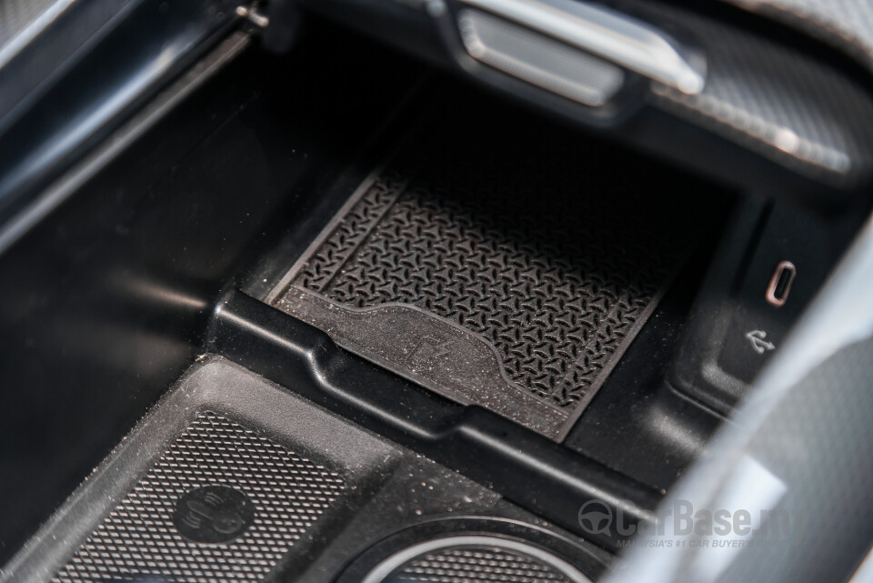 Mercedes-Benz GLC Coupe C254 (2023) Interior