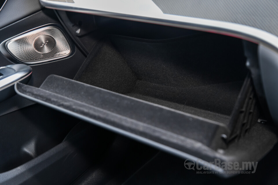 Mercedes-Benz GLC Coupe C254 (2023) Interior