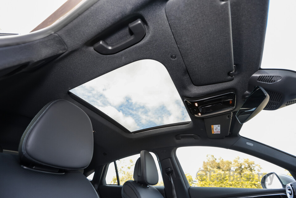 Mercedes-Benz GLC Coupe C254 (2023) Interior