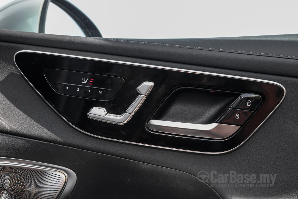 Mercedes-Benz GLC Coupe C254 (2023) Interior