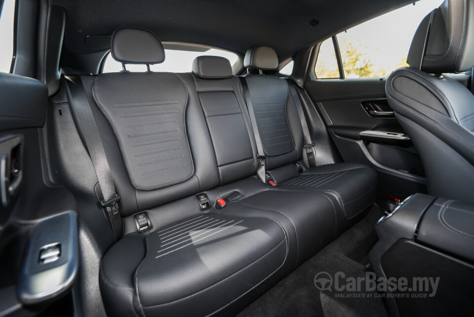 Mercedes-Benz GLC Coupe C254 (2023) Interior
