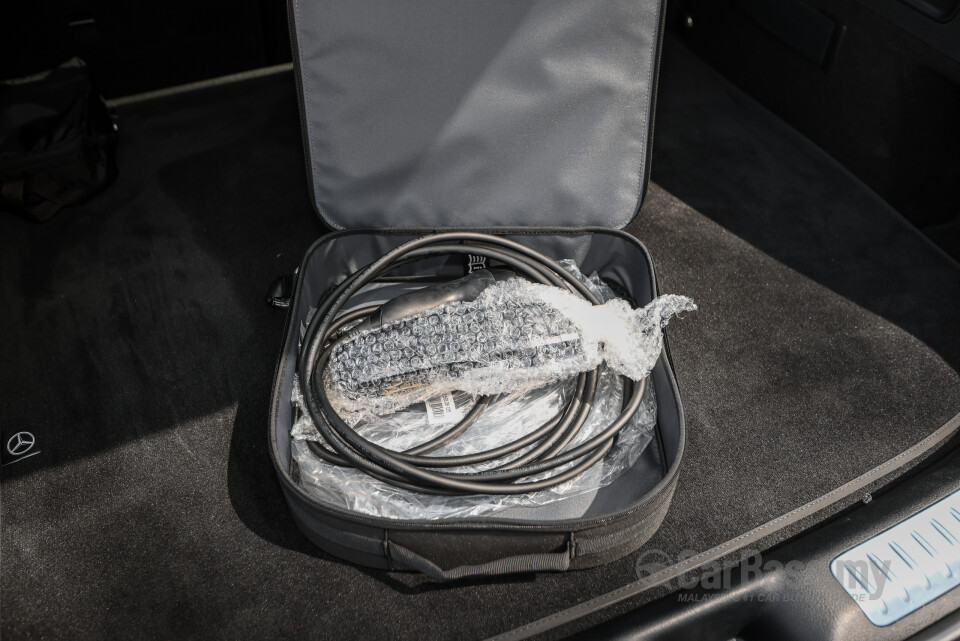 Mercedes-Benz GLC Coupe C254 (2023) Interior