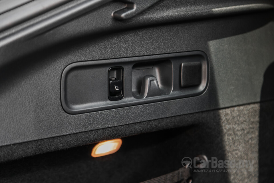 Mercedes-Benz GLC Coupe C254 (2023) Interior