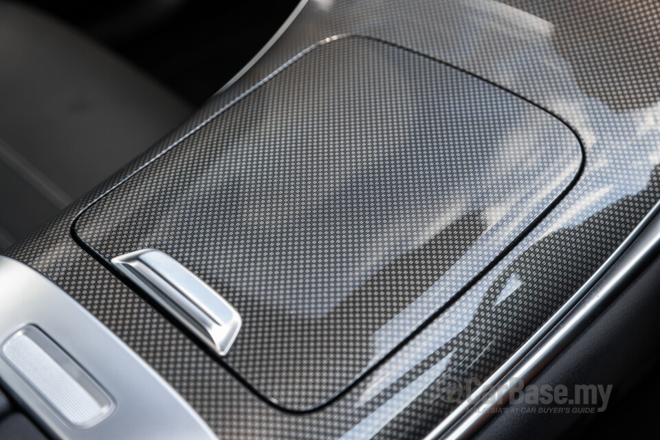 Mercedes-Benz GLC Coupe C254 (2023) Interior