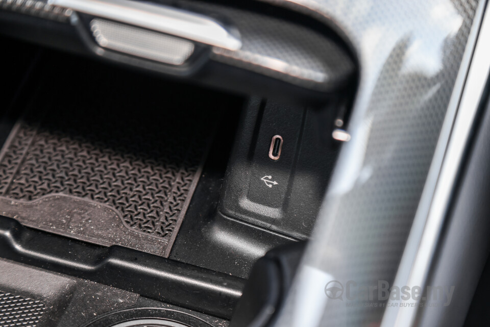 Mercedes-Benz GLC Coupe C254 (2023) Interior