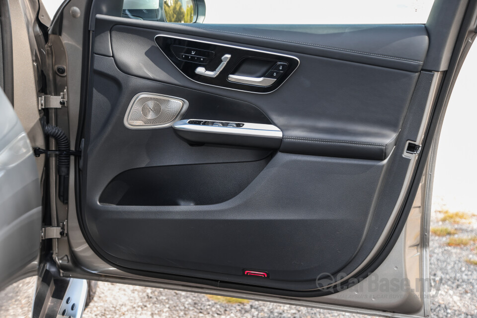Mercedes-Benz GLC Coupe C254 (2023) Interior