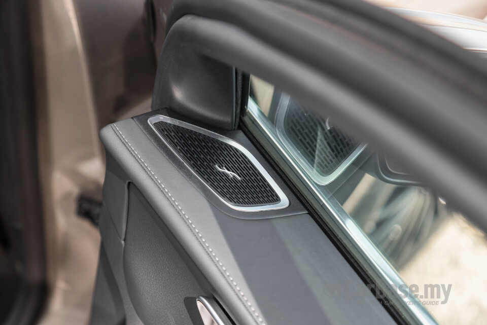 Mercedes-Benz GLC Coupe C254 (2023) Interior