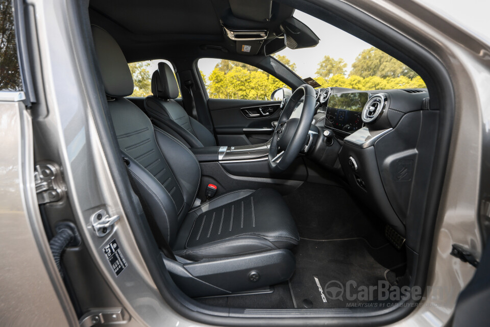 Mercedes-Benz GLC Coupe C254 (2023) Interior