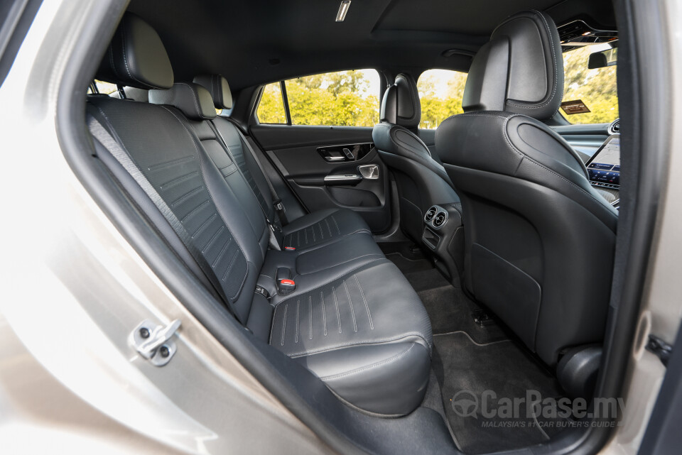 Mercedes-Benz GLC Coupe C254 (2023) Interior