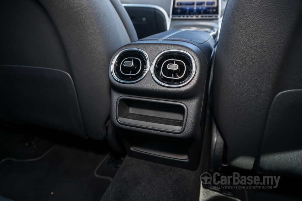 Mercedes-Benz GLC Coupe C254 (2023) Interior