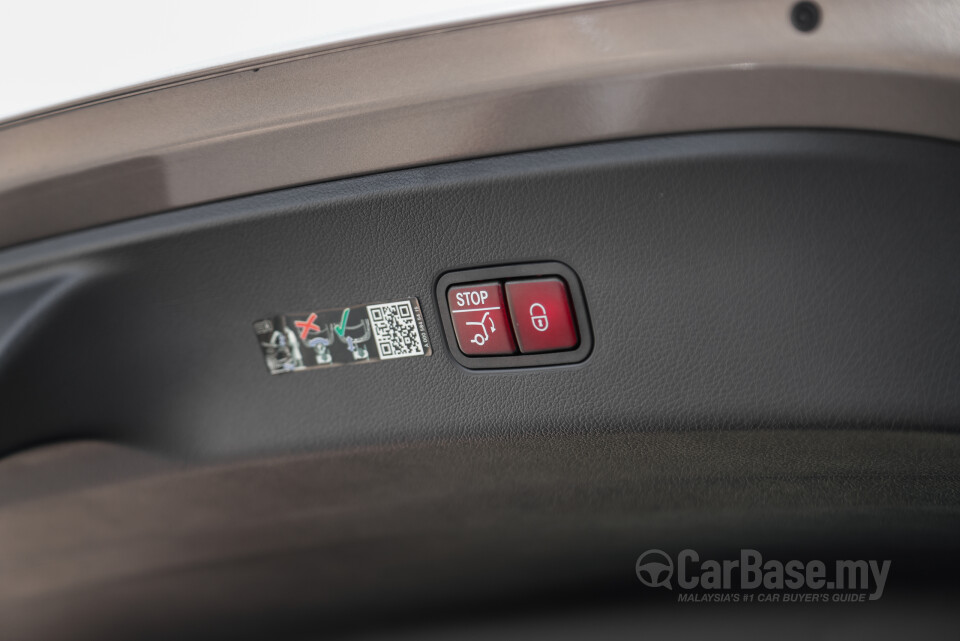 Mercedes-Benz GLC Coupe C254 (2023) Interior