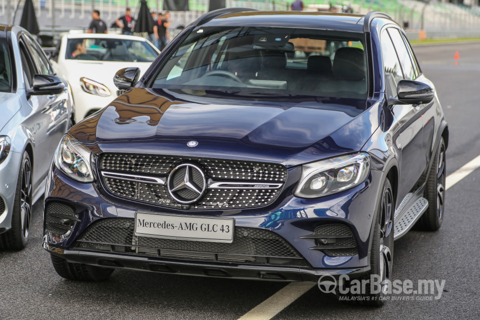 Mercedes-Benz AMG GLC X253 (2017) Exterior