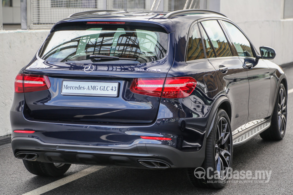 Mercedes-Benz AMG GLC X253 (2017) Exterior