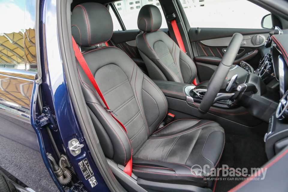 Mercedes-Benz AMG GLC X253 (2017) Interior
