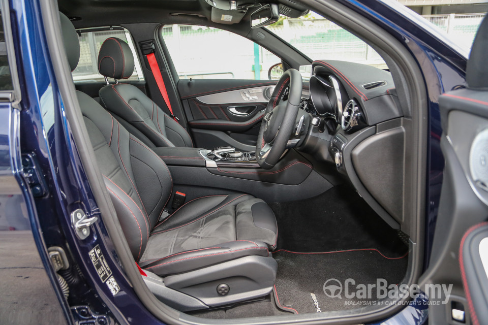 Mercedes-Benz AMG GLC X253 (2017) Interior