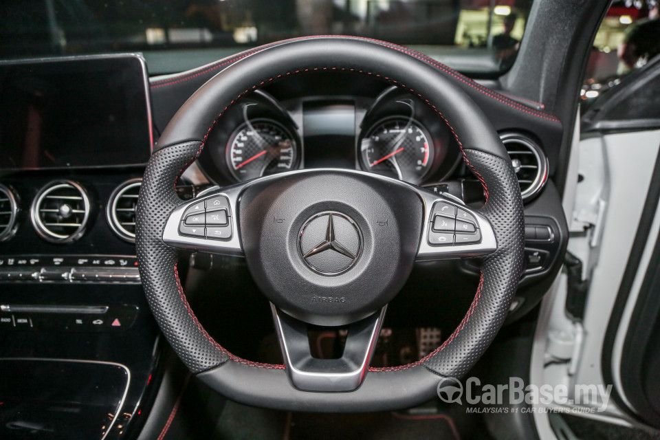 Mercedes-Benz AMG GLC X253 (2017) Interior
