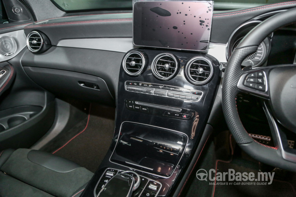 Mercedes-Benz AMG GLC X253 (2017) Interior
