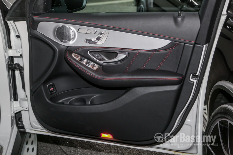 Mercedes-Benz AMG GLC X253 (2017) Interior