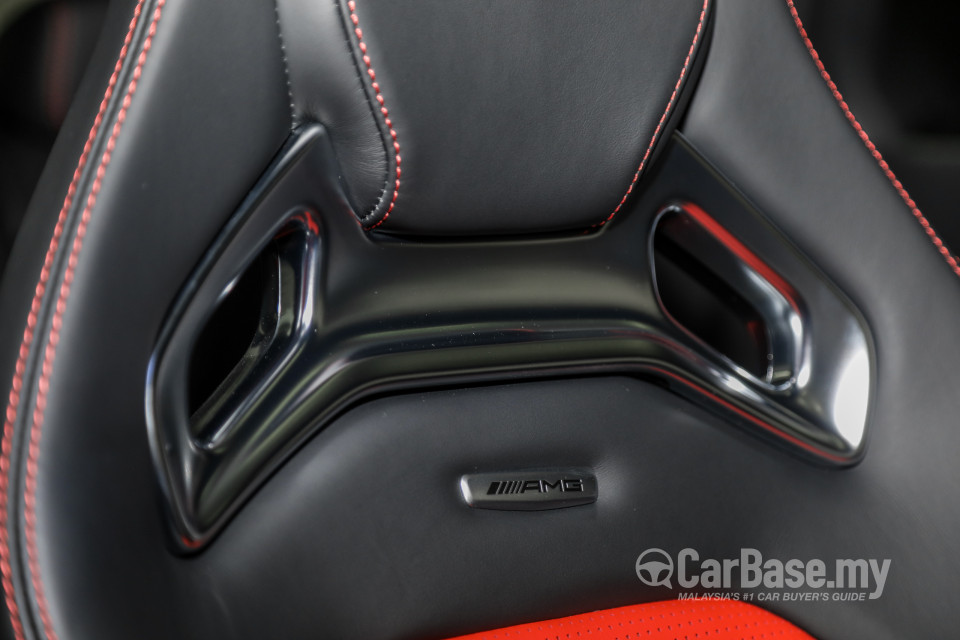 Mercedes-Benz AMG GLC X253 (2017) Interior