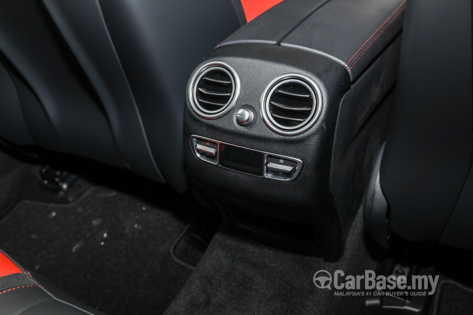 Mercedes-Benz AMG GLC X253 (2017) Interior