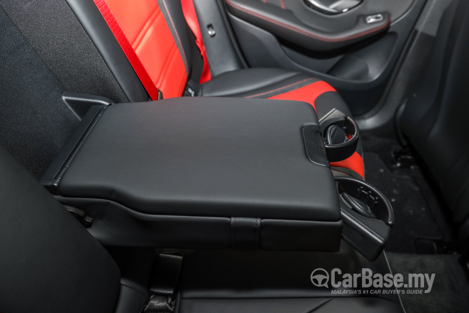 Mercedes-Benz AMG GLC X253 (2017) Interior