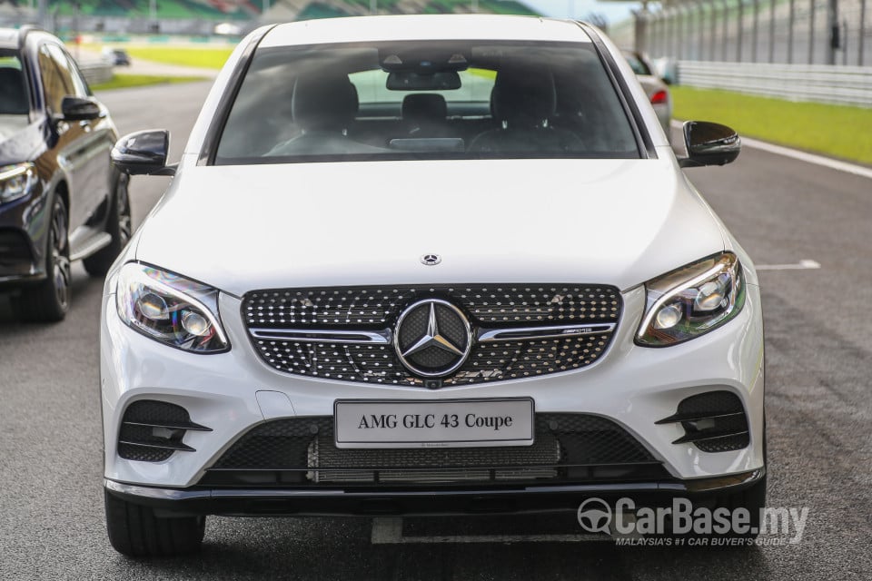 Mercedes-Benz AMG GLC Coupe C253 (2017) Exterior