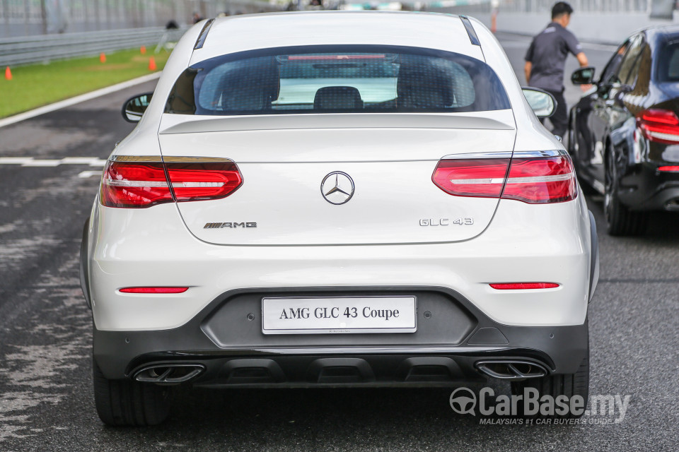 Mercedes-Benz AMG GLC Coupe C253 (2017) Exterior