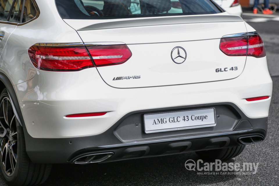 Mercedes-Benz AMG GLC Coupe C253 (2017) Exterior