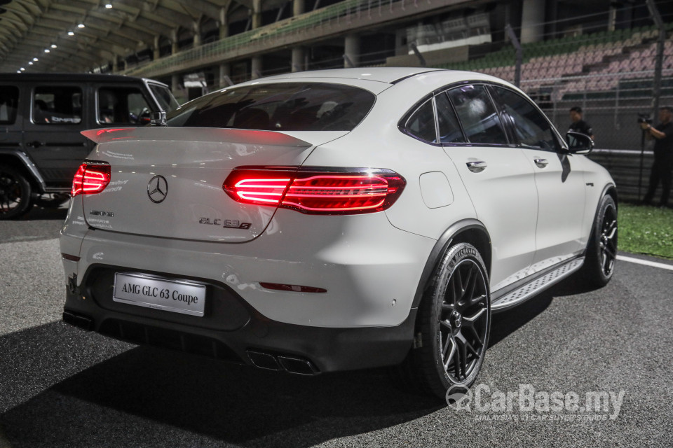 Mercedes-Benz AMG GLC Coupe C253 (2017) Exterior