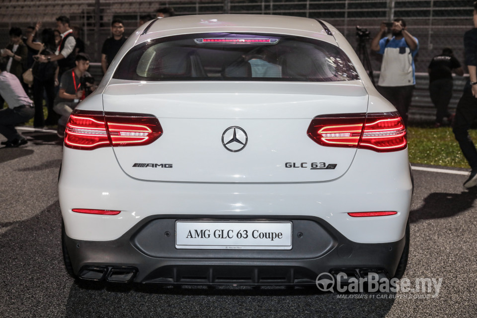Mercedes-Benz AMG GLC Coupe C253 (2017) Exterior