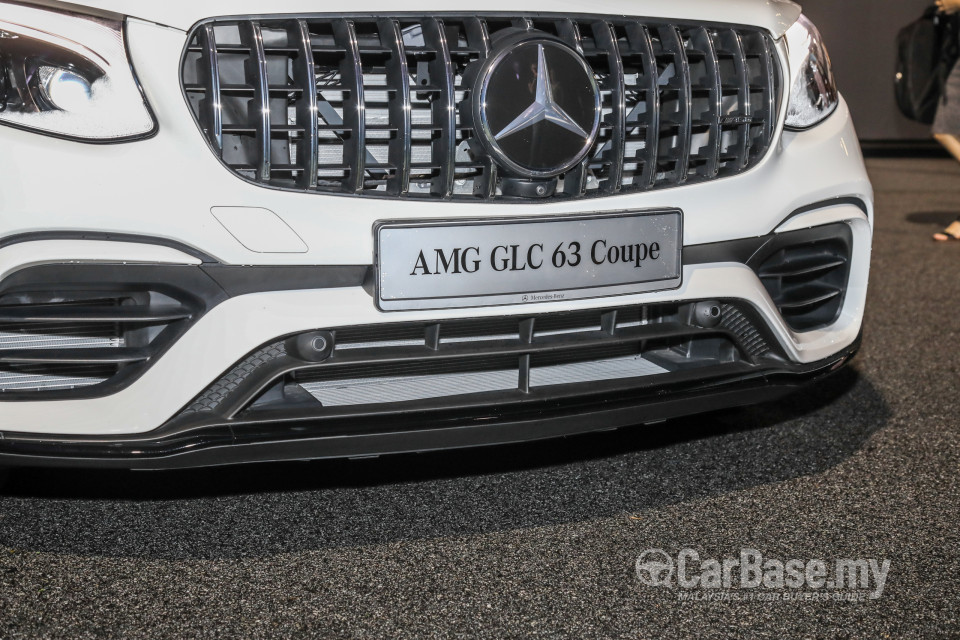 Mercedes-Benz AMG GLC Coupe C253 (2017) Exterior