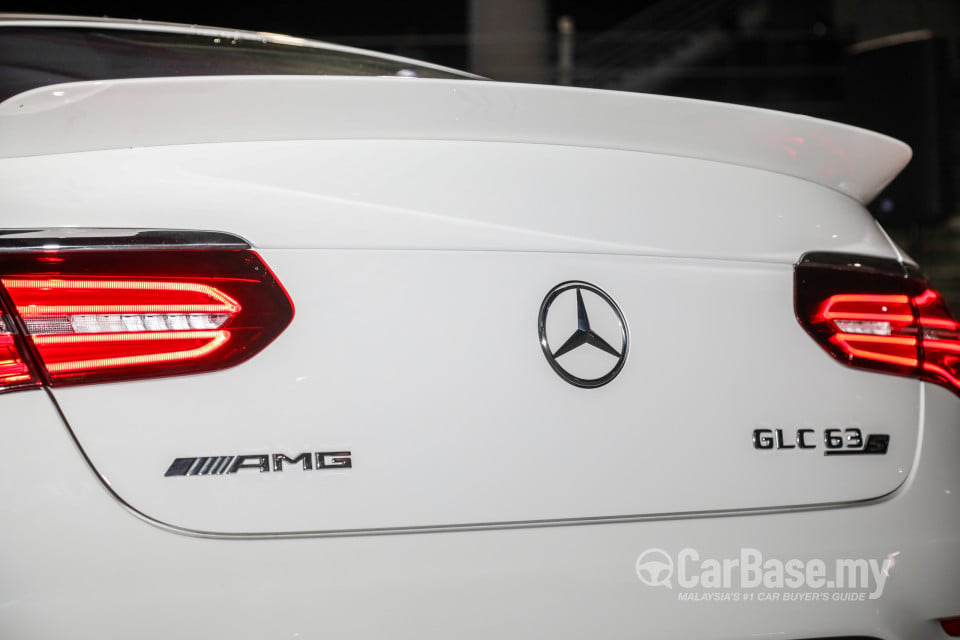 Mercedes-Benz AMG GLC Coupe C253 (2017) Exterior