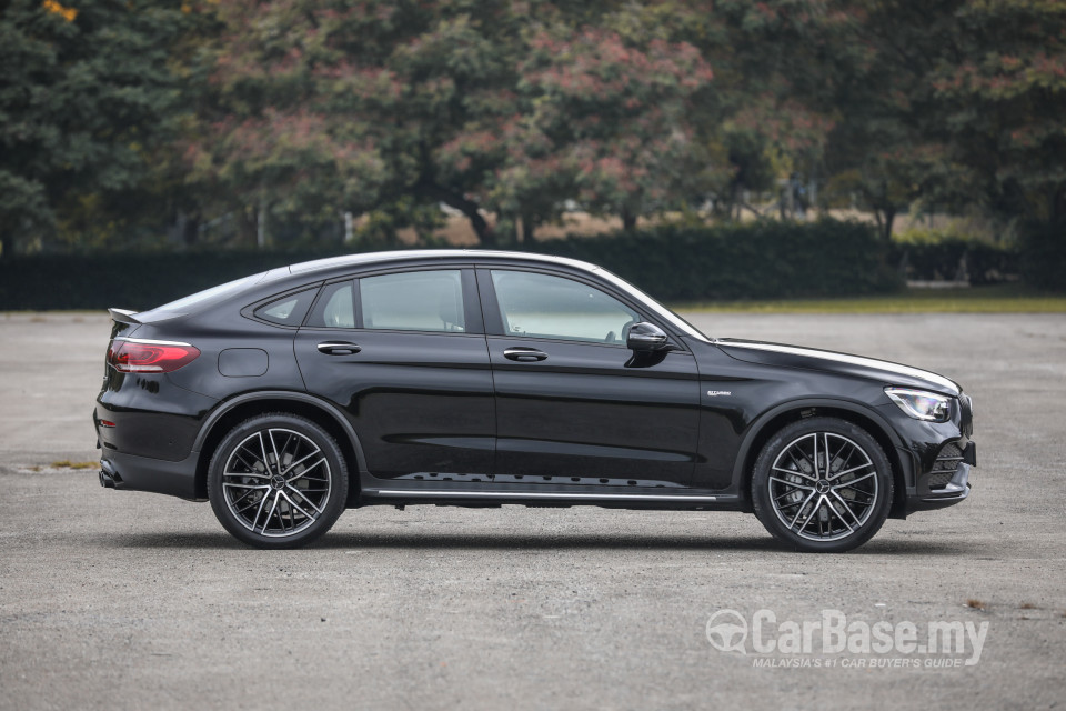 Mercedes-Benz AMG GLC Coupe C253 (2017) Exterior