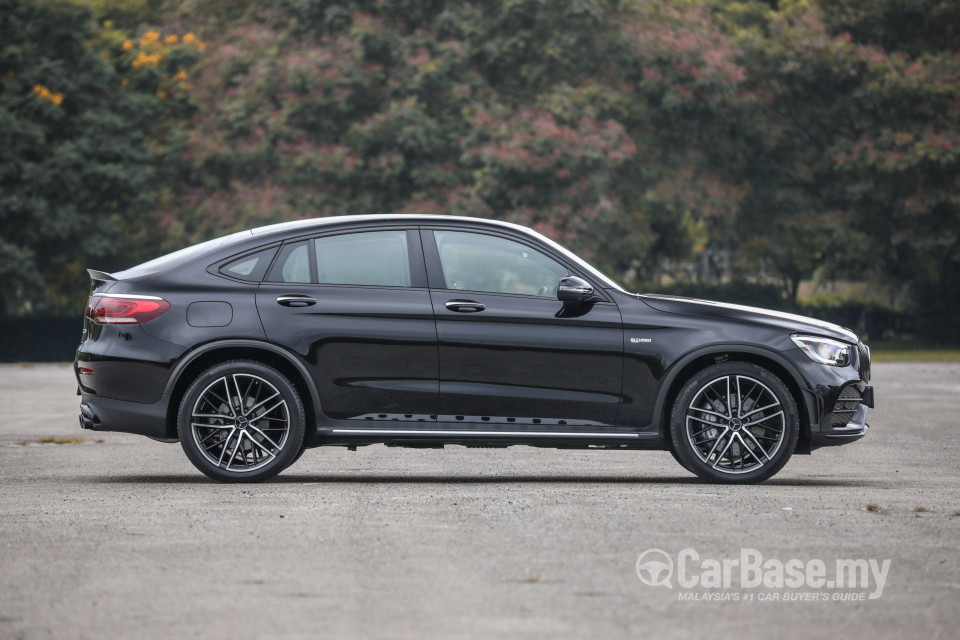 Mercedes-Benz AMG GLC Coupe C253 (2017) Exterior