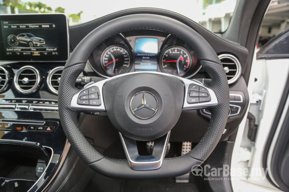 Mercedes-Benz AMG GLC Coupe C253 (2017) Interior