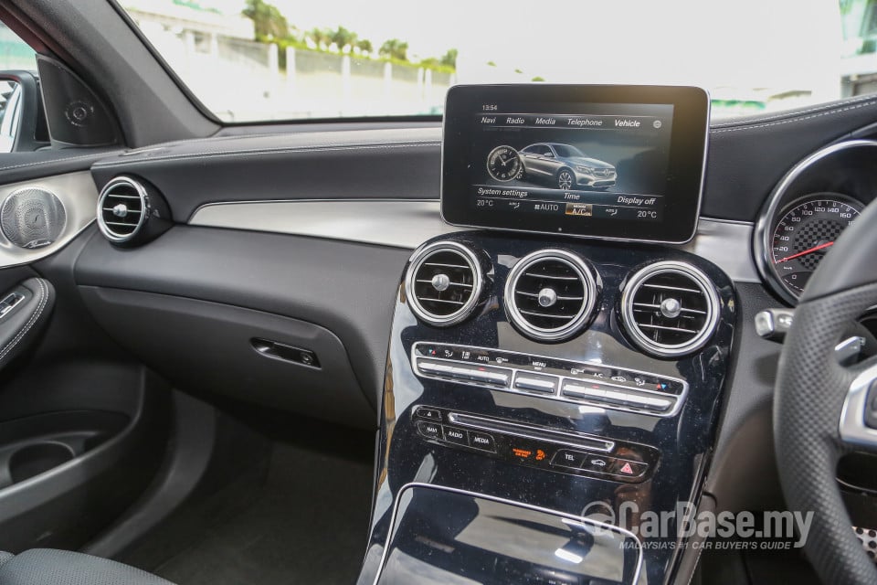 Mercedes-Benz AMG GLC Coupe C253 (2017) Interior
