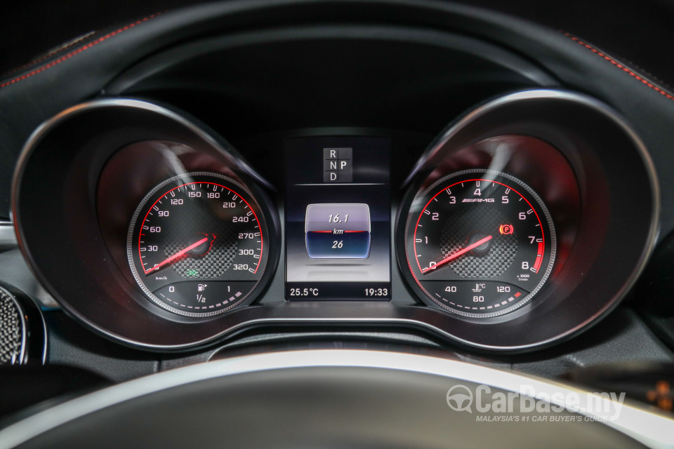 Mercedes-Benz AMG GLC Coupe C253 (2017) Interior